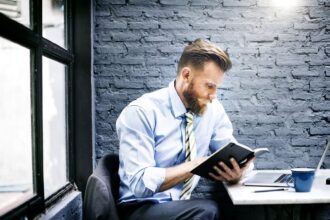 How to Choose the Right Accountant for Your UK Business
